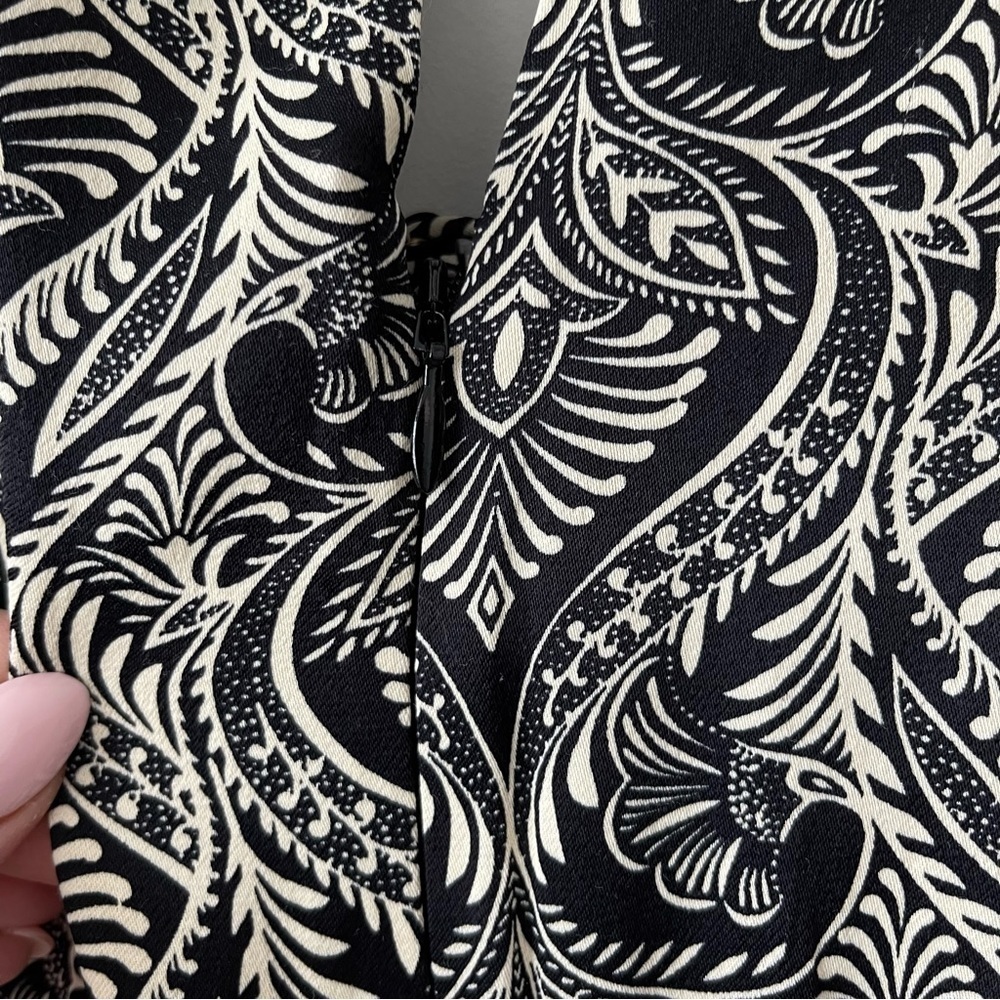 ❌SOLD❌ Anthropologie Zadie Black and cream Short sleeve Jumpsuit Size 4 - Picture 10 of 16